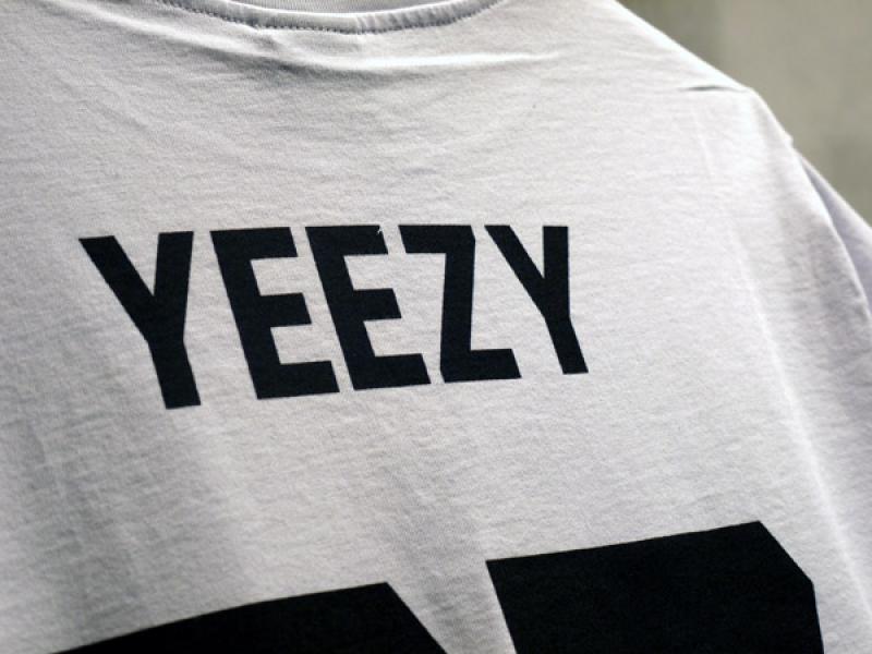 YEEZY 