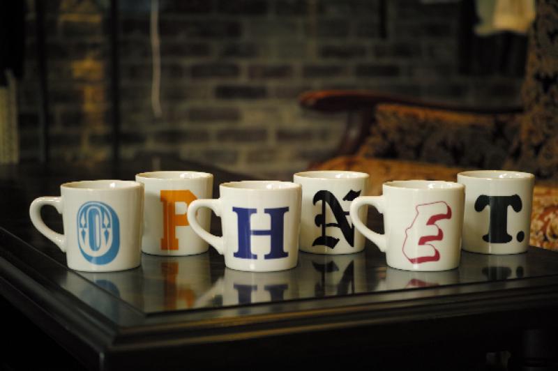 SOPHNET. ALPHABET MUG