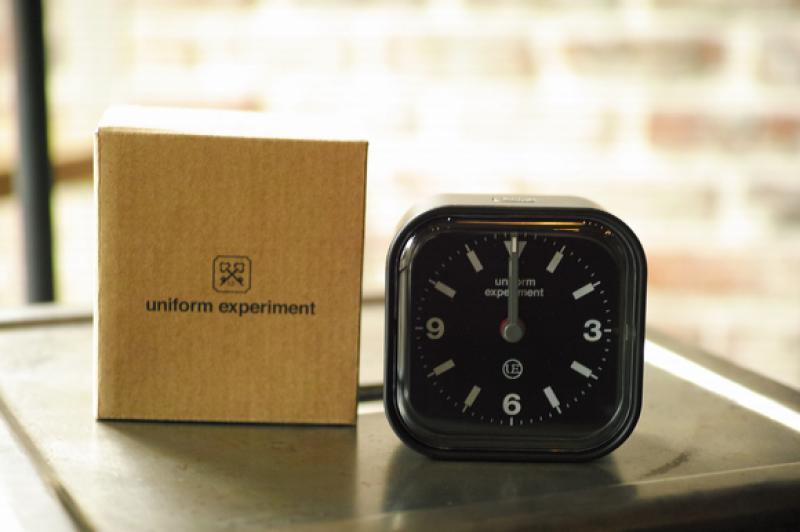 UE-156125 RADIO ALARM CLOCK