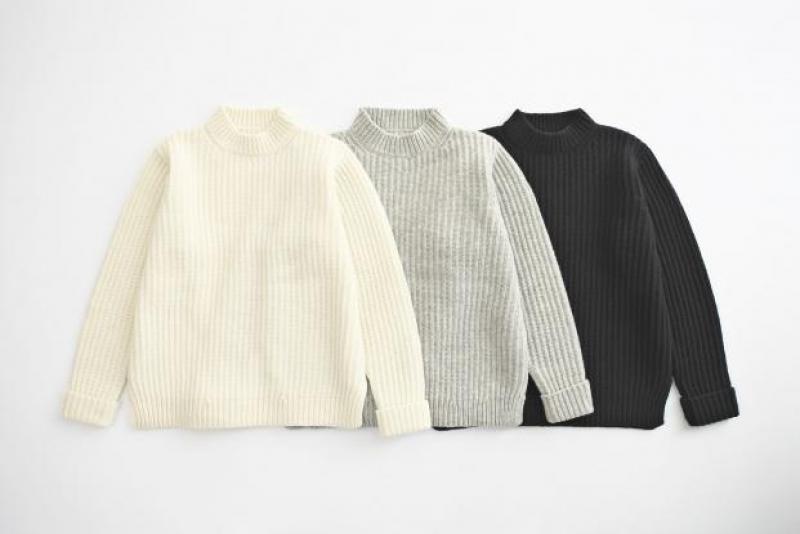 VICTIM/HI NECK KNIT