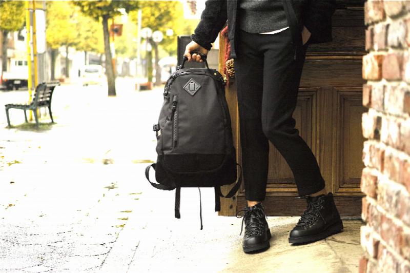 visvim BALLISTIC 20L COLOR:BLACK/NAVY/OLIVE