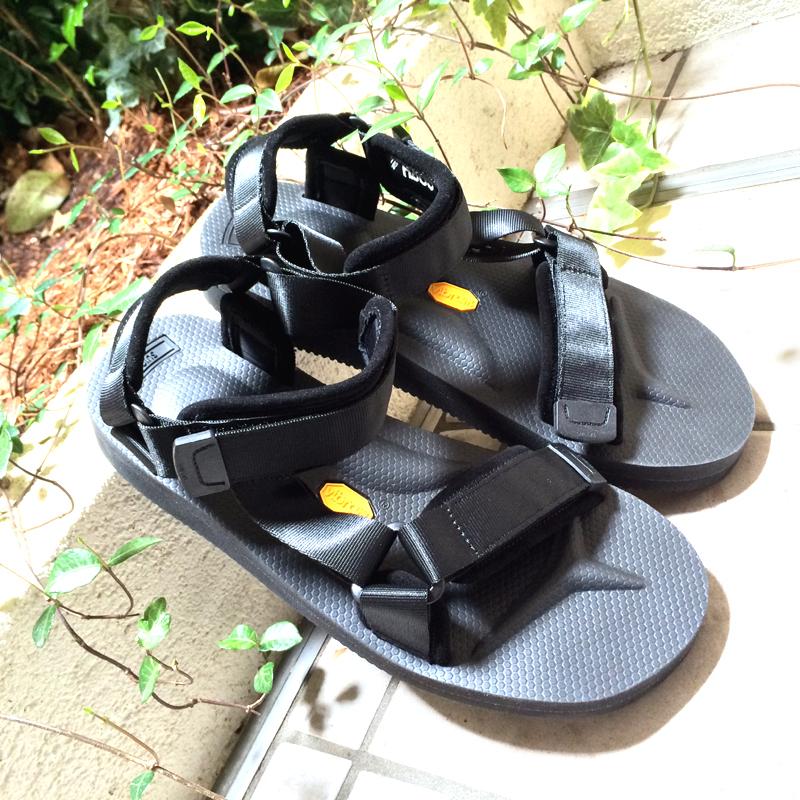  hobo / Suede Leather Piping Strap Sandal by SUICOKE 