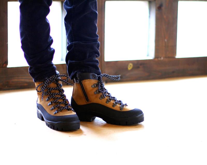  SOPHNET. / DANNER COMBAT ZIP BOOTS 