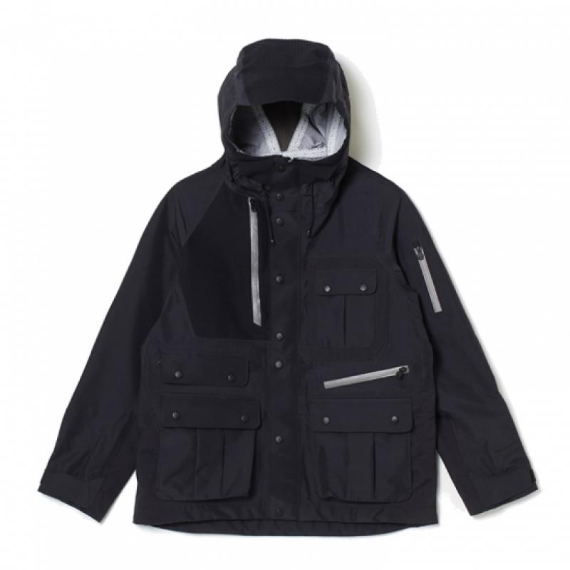  White Mountaineering - GORE-TEX LUGGAGE MOUNTAIN PARKA.