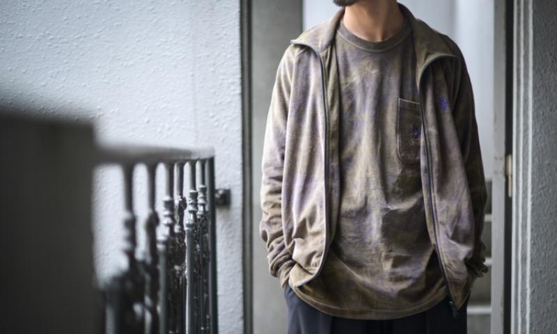 Needles : Track Jacket – C/Poly Velour / Uneven Dye – Olive