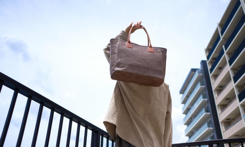 MOTO:BAG19 GOAT LEATHER TOTE