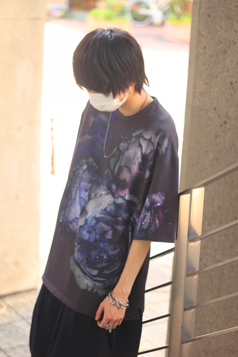 LAD MUSICIAN [åɥߥ塼] FLOWER BIG T-SHIRTS <եӥåT>  ϱǨ줿Х̲Τ褦åɽζʤˤʤäƤޤ