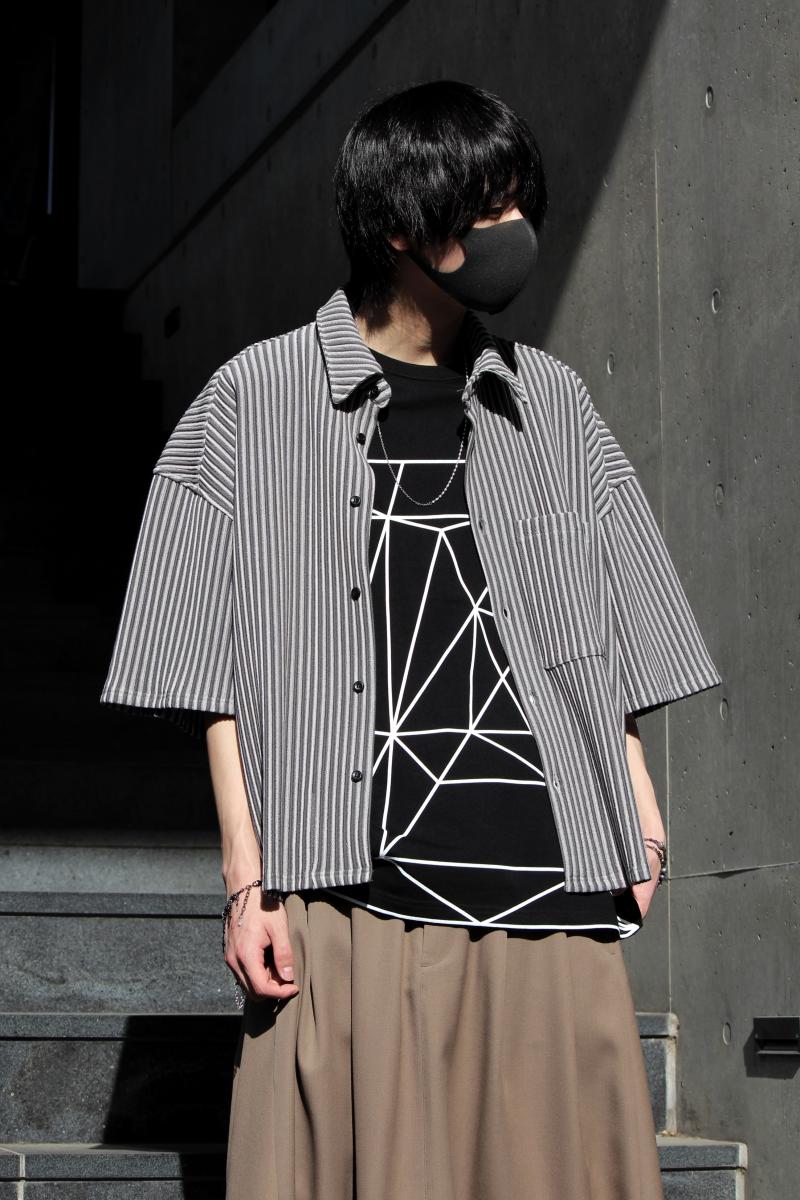 ANREALAGE [ꥢ쥤] POLYGON AZ LOGO T-SHIRT <ݥꥴT>  ơޤħݥꥴǥǥꥢ쥤ΥɽӥåTġ