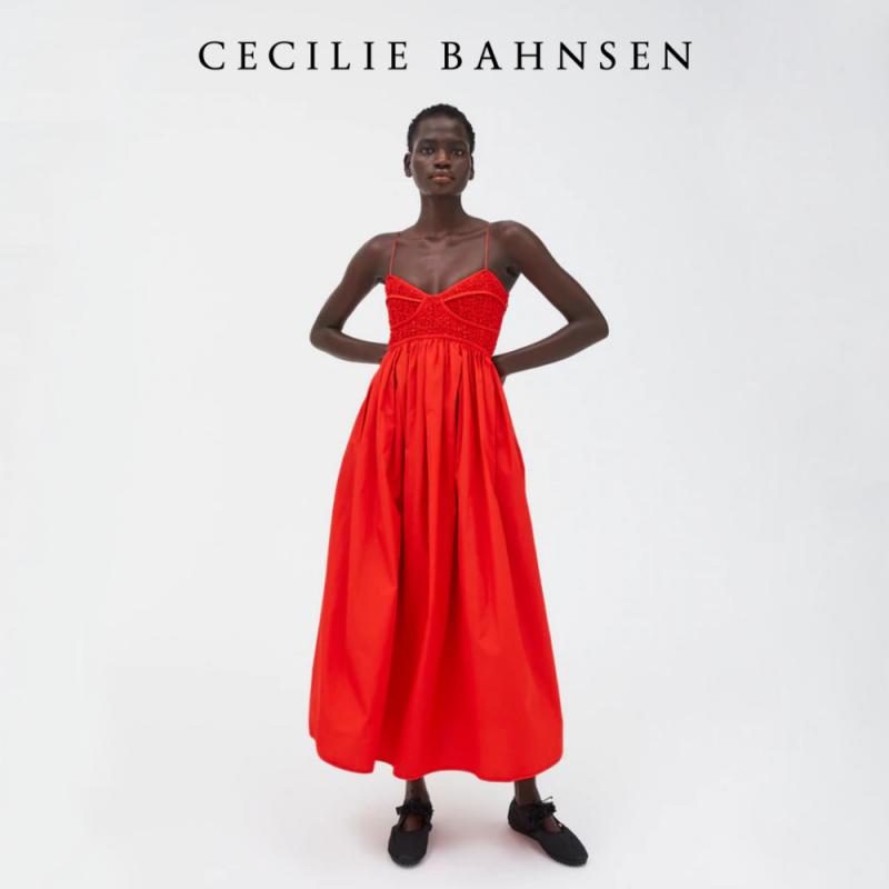 CECILIE BAHNSEN ​/ ƥ 