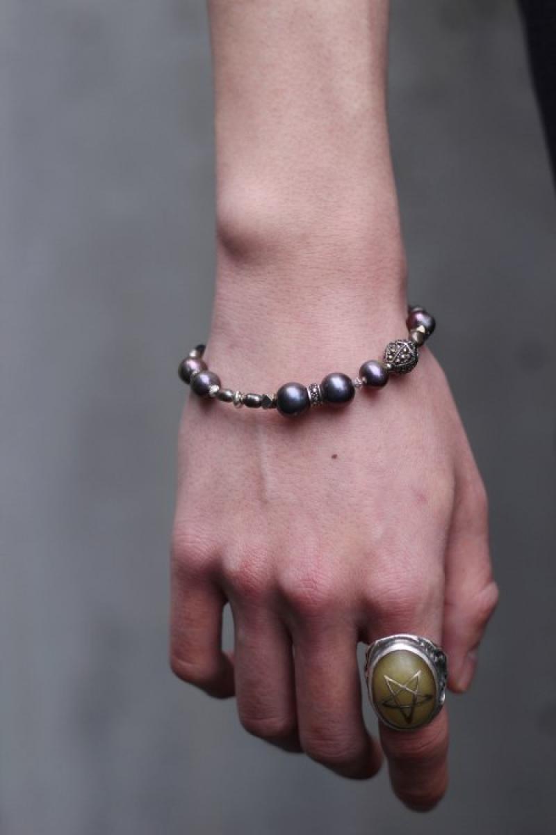 gunda꡼٤ޤ!  BLACK MILKY WAY BRACELET <֥åߥ륭֥쥹å> ƹ񤫤齸ƤСӡȥѡȤ߹碌֥쥹åȡ