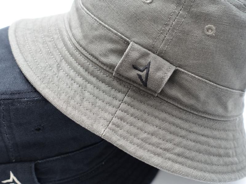 LOST CONTROLBUCKET HAT -DUCK-