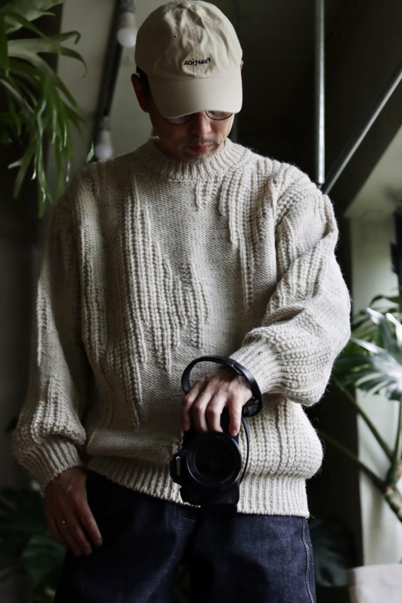 YOKE 衼22AW IRREGULAR KNITTED CREWNECK SWEATER(YK22AW0426S)IVORY