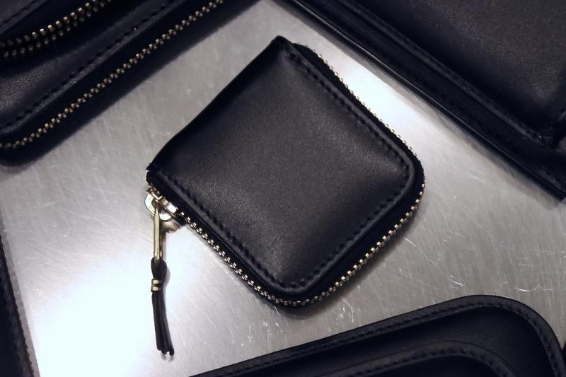 Wallet COMME des GARCONS CLASSIC LEATHER LINE D(8Z-D041-051)󥱡BLACK124ȯ! 