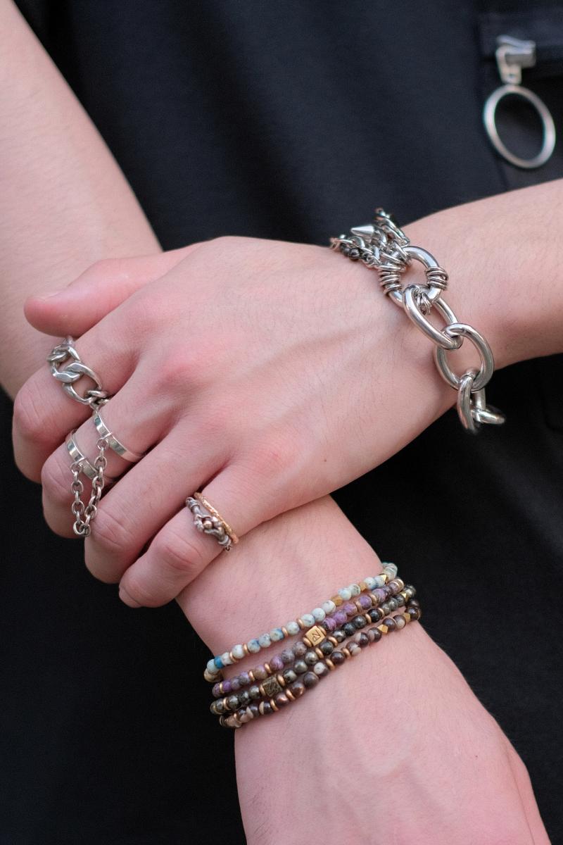 -Accessory Coordinate-  Bracelet Stone NP 4730- Bracelet Chain gunda 14300- Ring Twin gunda 10780- Ring Snake GE ...