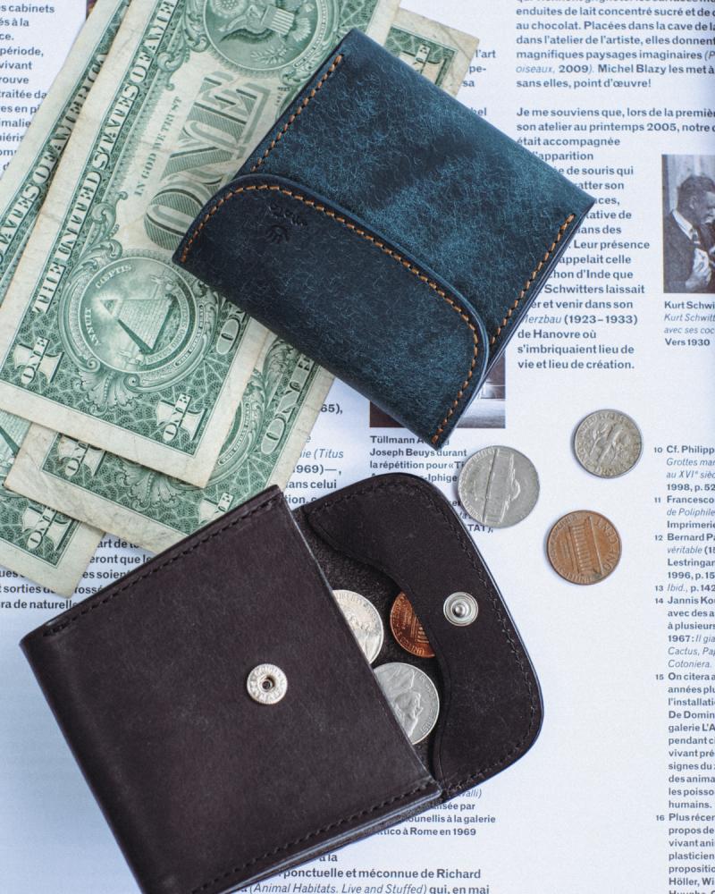 MOTO:C2R Coin Case