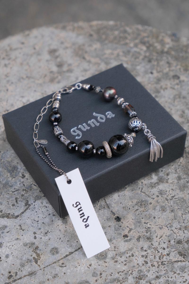 [L'ArcenCiel hyde] gunda / ONYX BRACELET ɤΥåȥСɤưǥΥ֥쥹åȡ륯󥷥ΥϥɤѤƤޤ