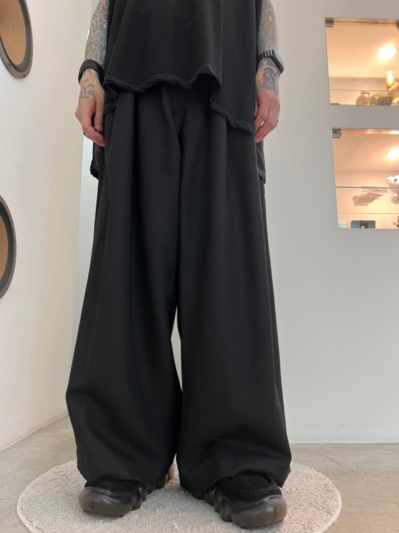 VOAAOV / BISHU OLD SURGE Tuck Wide Pants 